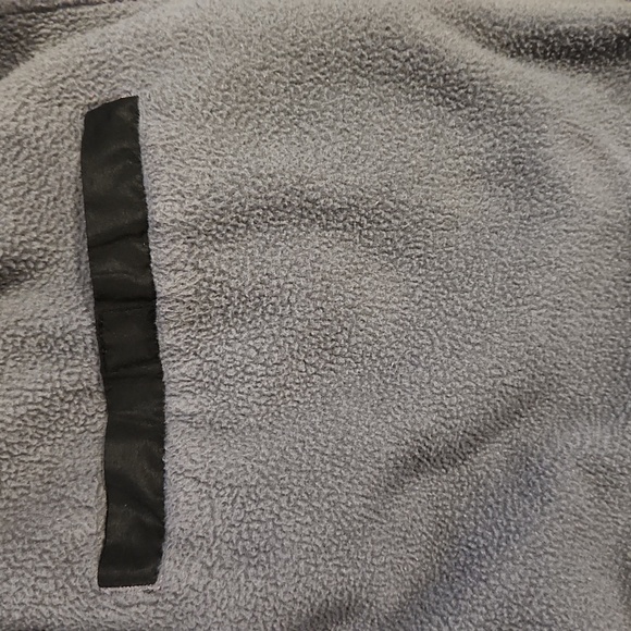 Cabela's Outdoor Gear Black With Gray Liner Winter Coat - Picture 9 of 9